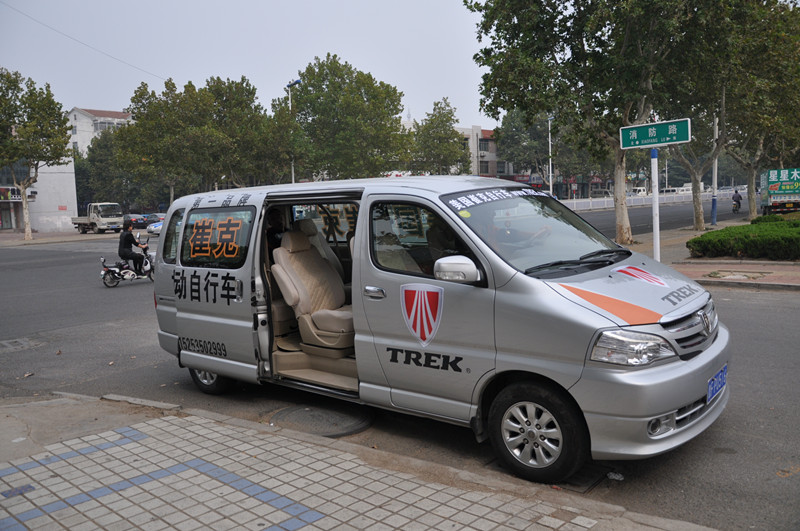 龙口崔克的保障车.jpg