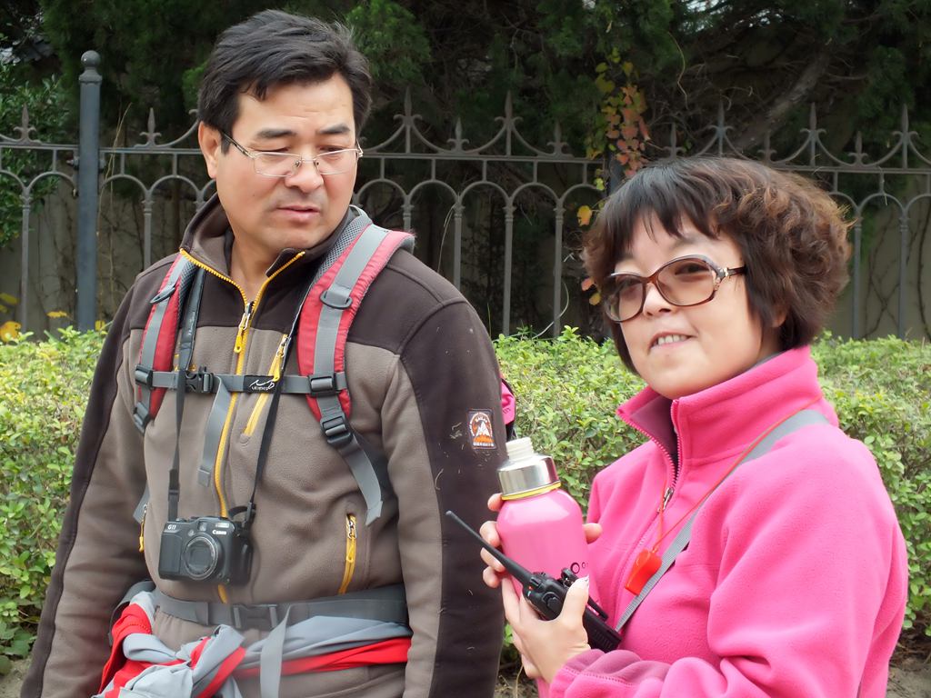 啥意思，哈奶就哈呗，没人抢啊。
