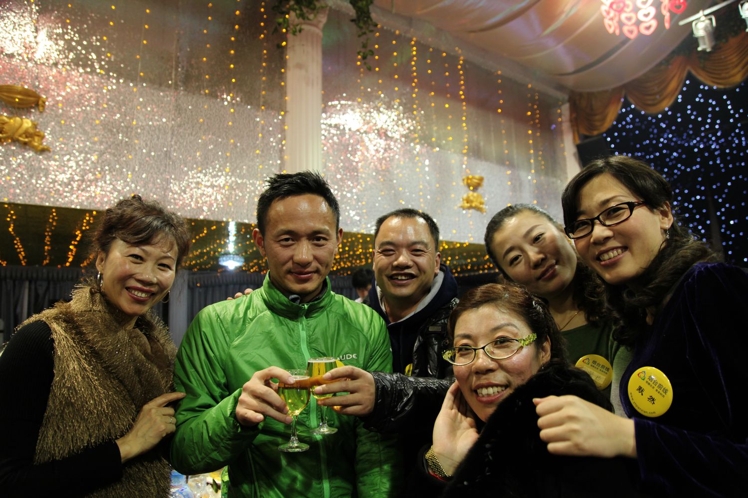 六周年坛庆 600.jpg