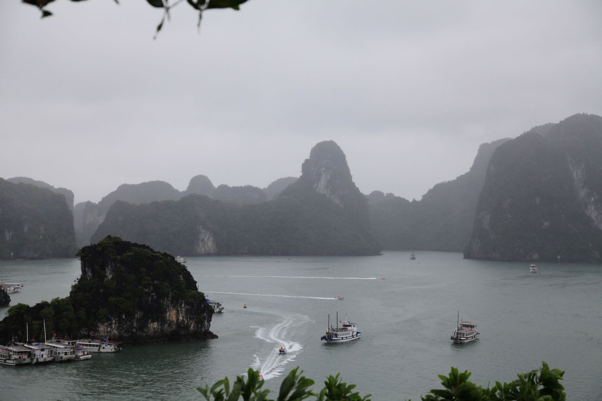 下龙湾，河内 500.jpg