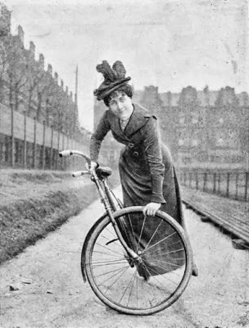自行车推进19世纪妇女解放3.jpg