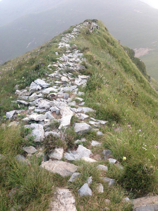 西台下山路