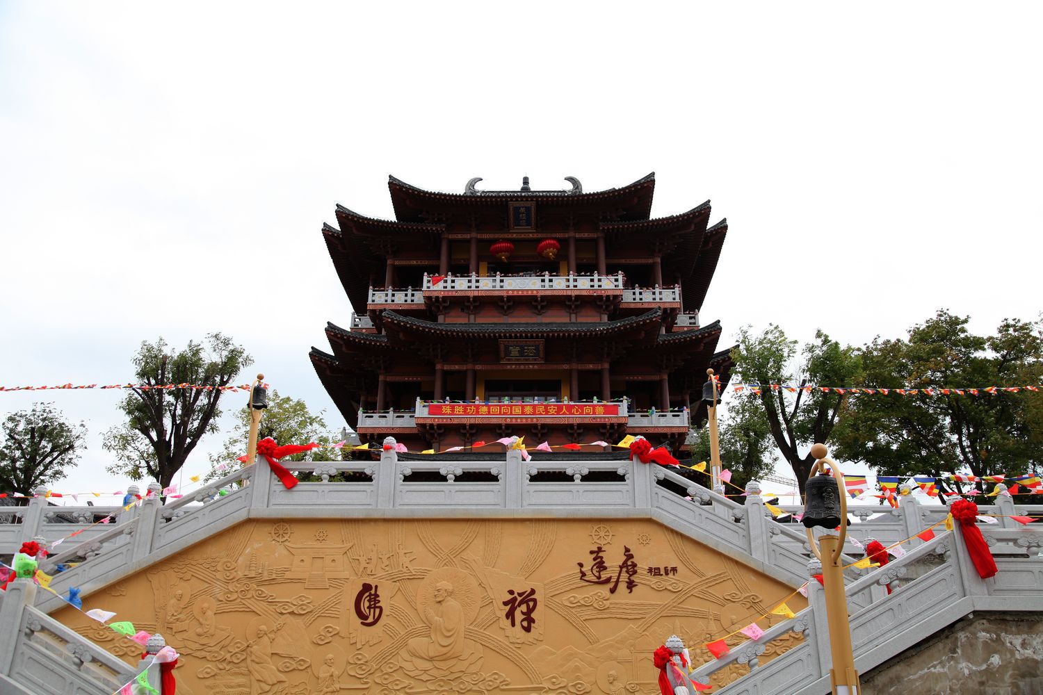 塔顶秋色 549.jpg