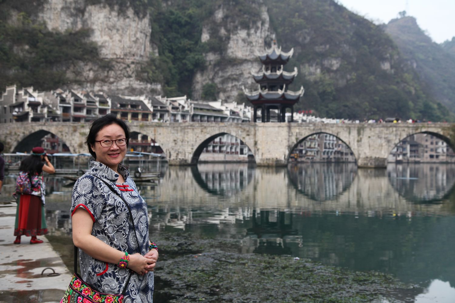 多彩贵州 1536.jpg