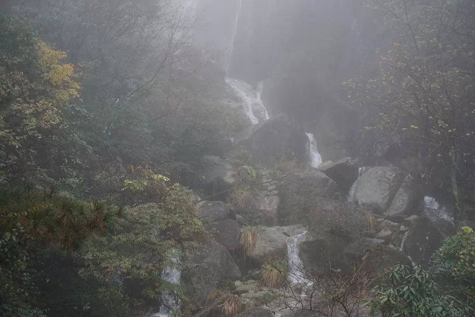 c黄山流水.jpg