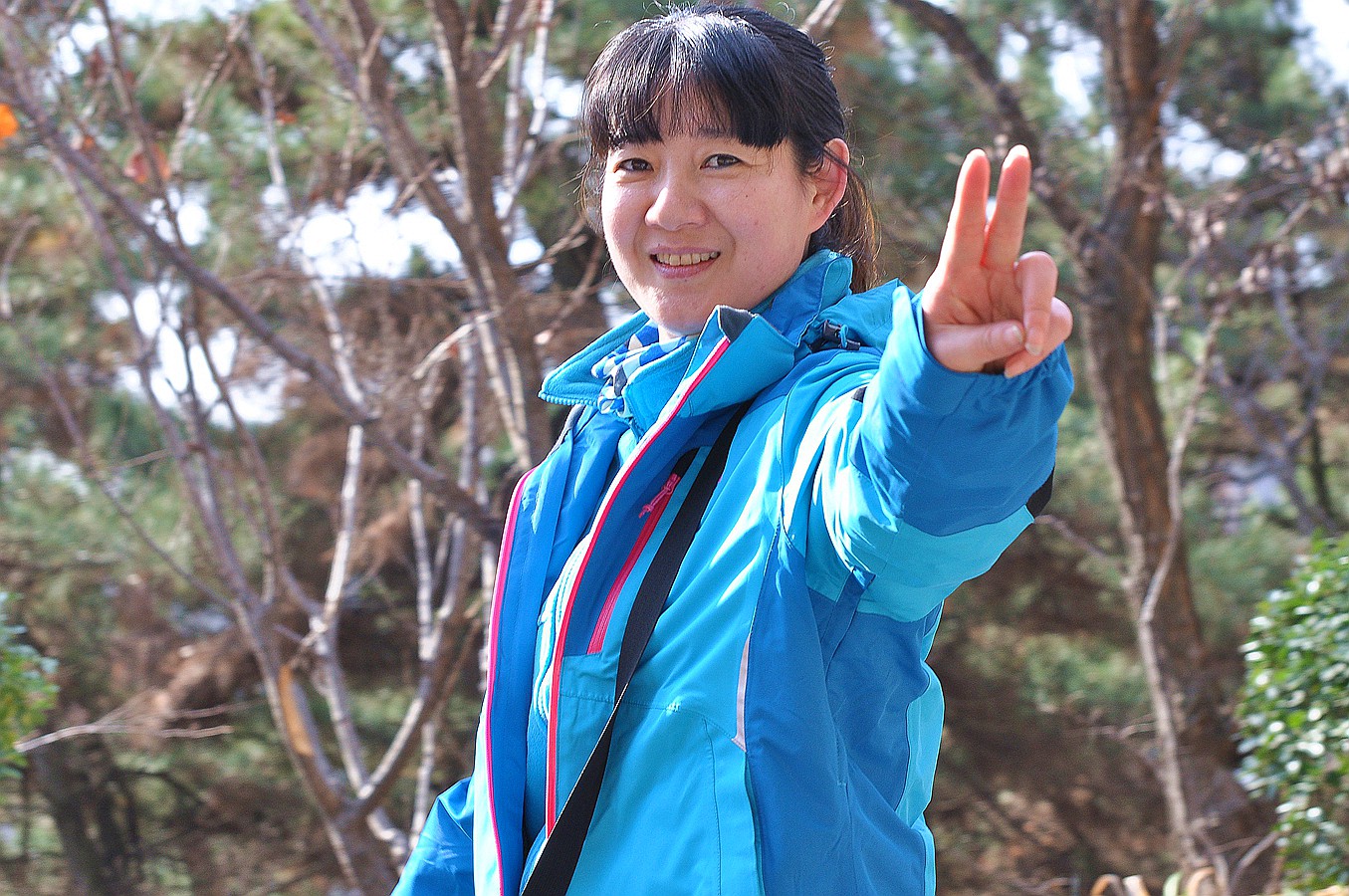 西路军行进在烽火路上 130.jpg