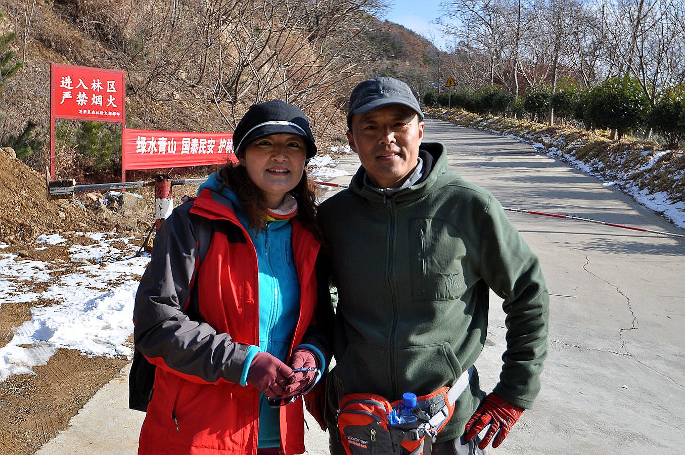 西路军行进在烽火路上 247.jpg