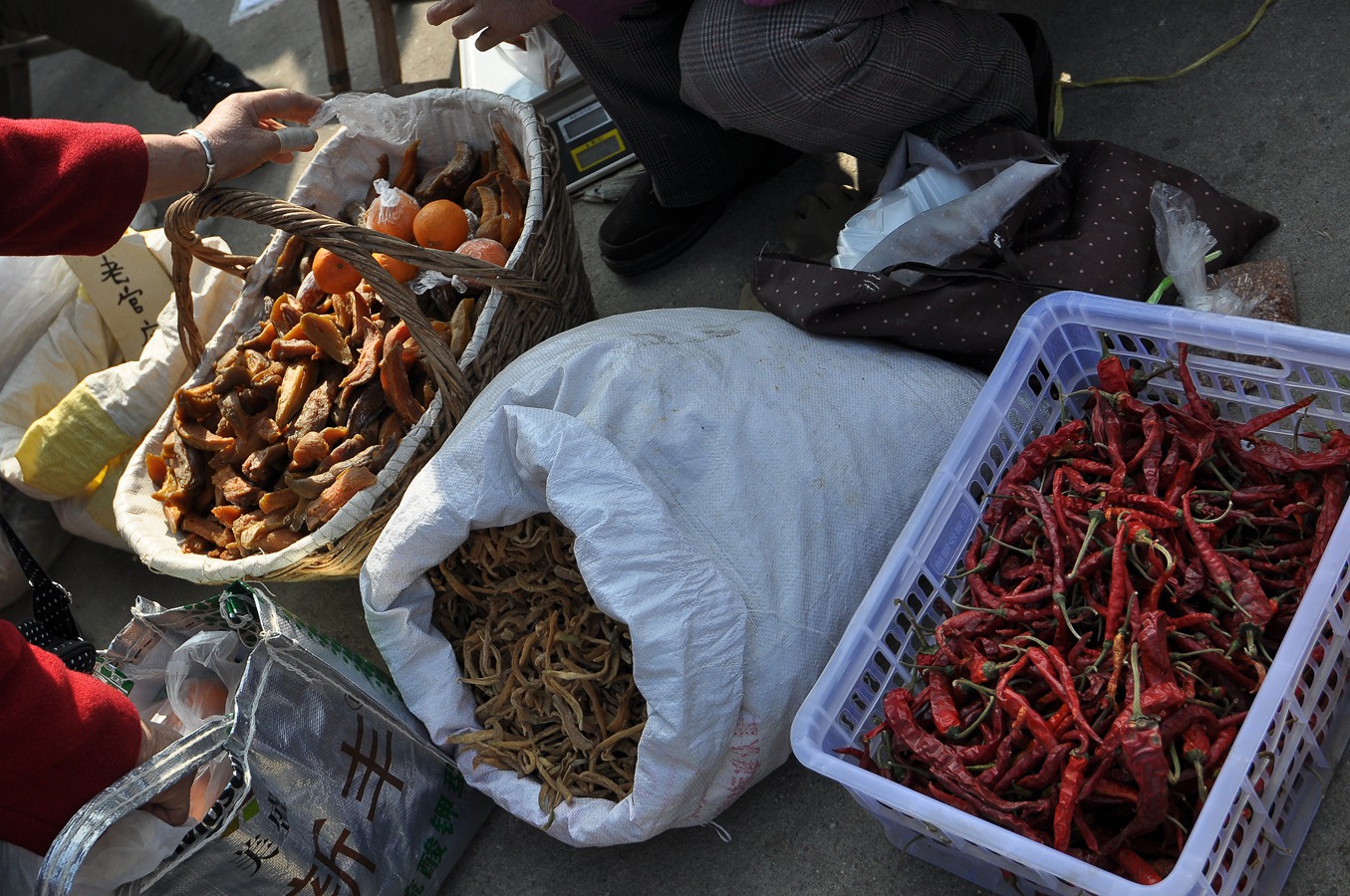 福山大集腊月二十九 085.jpg