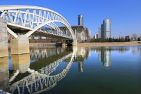 河