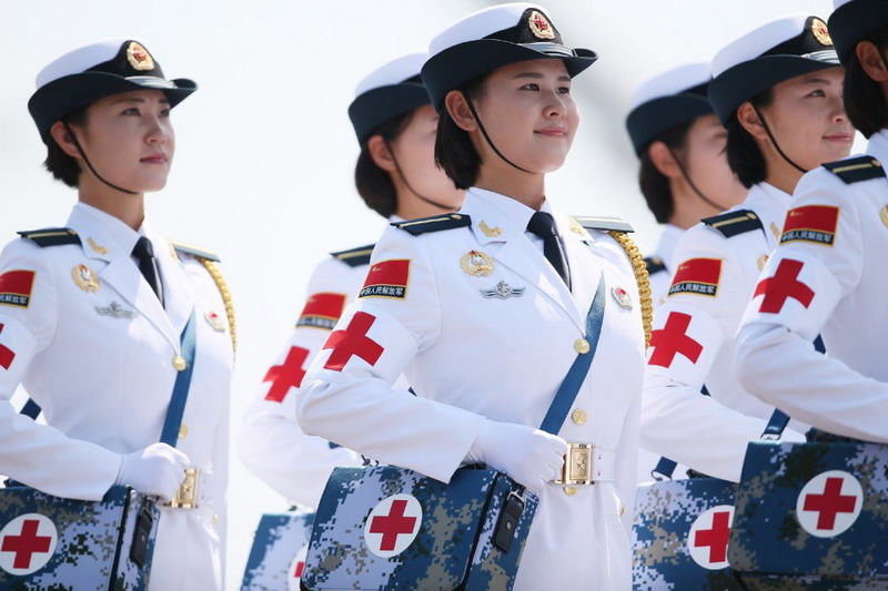 抗战胜利日阅兵：女仪仗队员首次受阅 9.jpg