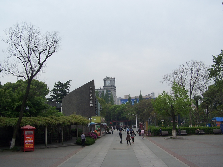 100_9841.jpg