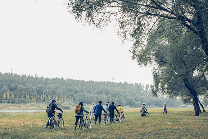 对于参与复古骑行的人们来说，自行车是一项重要的生活配件，是个再好不过的休闲手段。.jpg