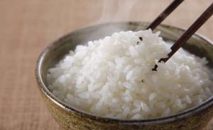 0000.杭州一间人气餐厅米饭中吃出疑似水银，食物、餐具已送检.jpg