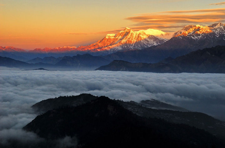 安纳普尔娜雪山.jpg