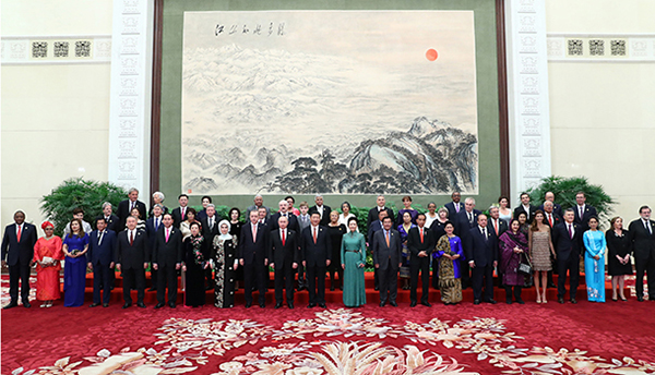 00.5月14日，国家主席习近平在北京人民大会堂举行宴会，欢迎出席“一带一路”国际合作.jpg