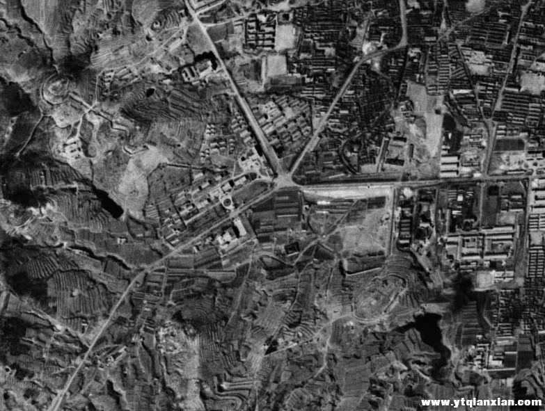 1970年，南山公园（还没建）、老地委卫星影像，分辨率2米，不是太清。）