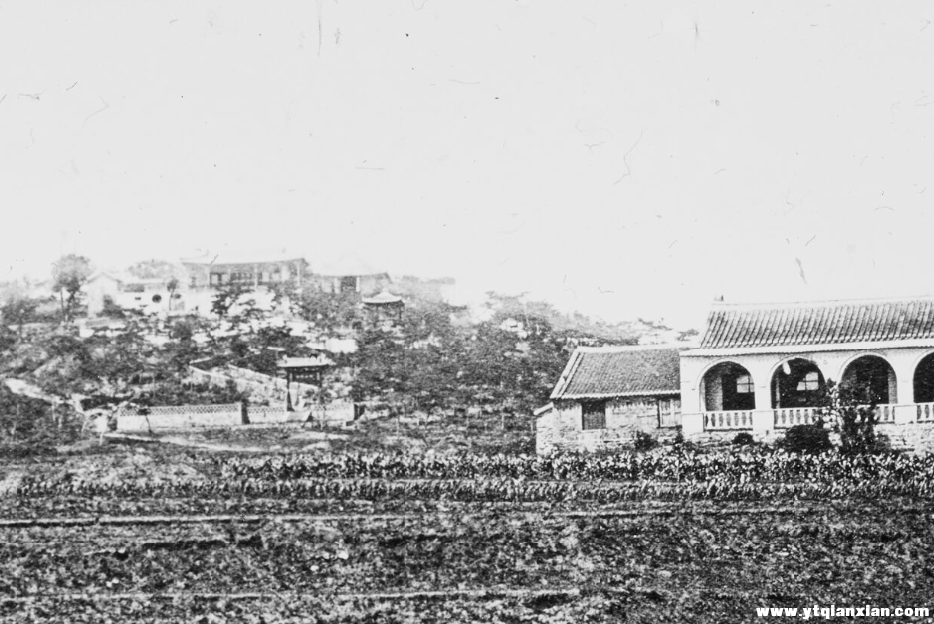 单间小蓬莱牌楼，约1895.png