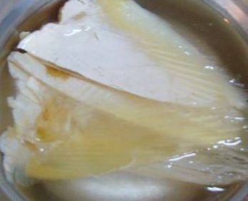 这是什么好吃的？鱼片？鱼翅？
