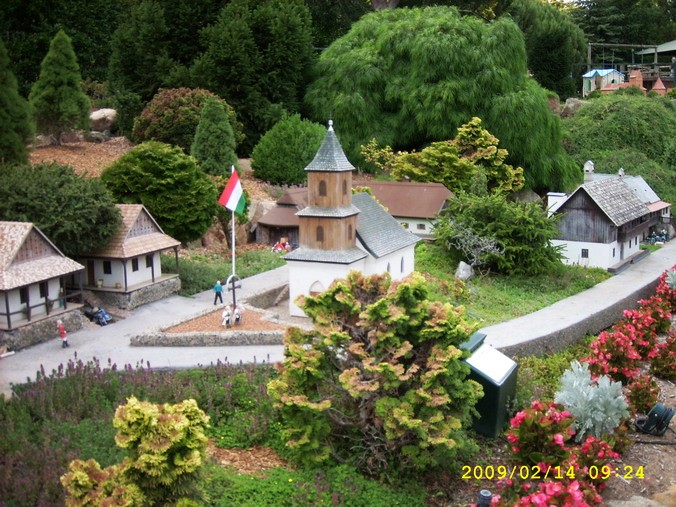 SPA54032_缩小大小.JPG
