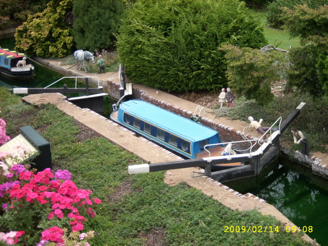 SPA53987_缩小大小.JPG