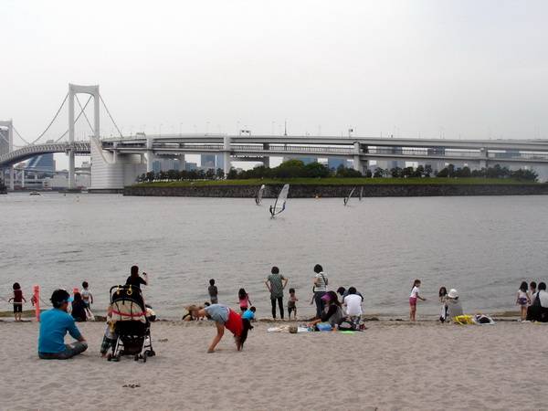 海滨沙滩_悠闲.jpg