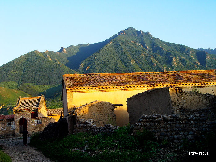DSC03761-1.jpg