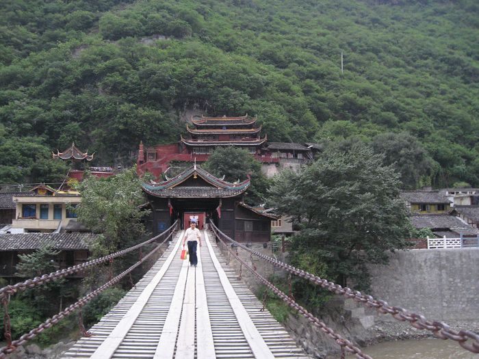 泸定桥2.jpg