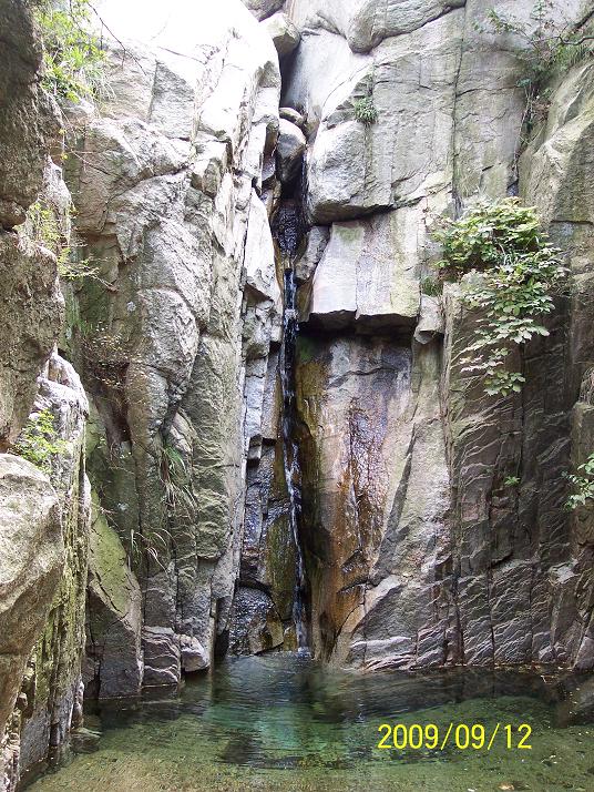 黑龙瀑
