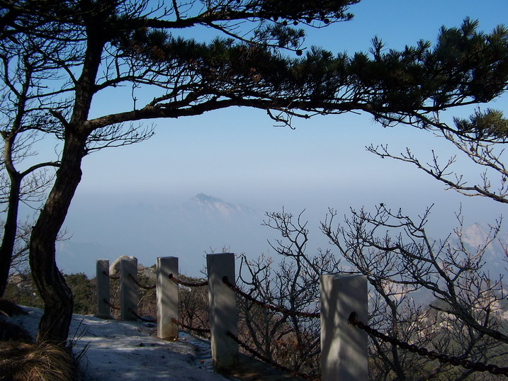 100_7455_缩小大小.JPG