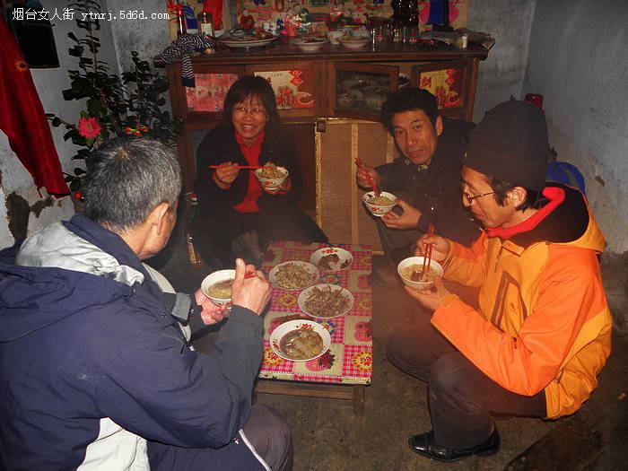 11、凌晨的早餐.jpg
