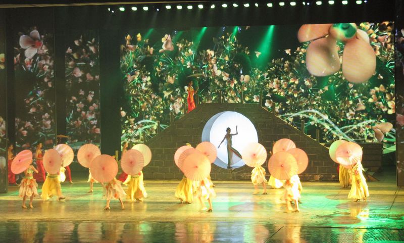 宋城.月120.JPG