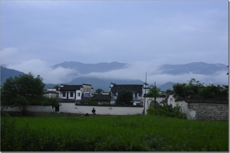 暮色里的宏村 (9).jpg