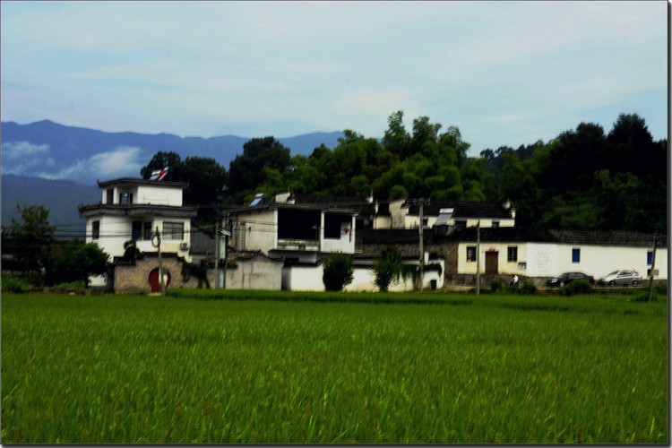 暮色里的宏村 (6).jpg