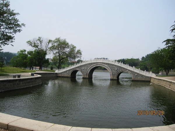 南山公园的小桥.jpg