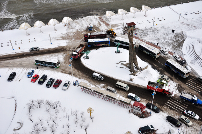 滨海路雪后2 050.jpg