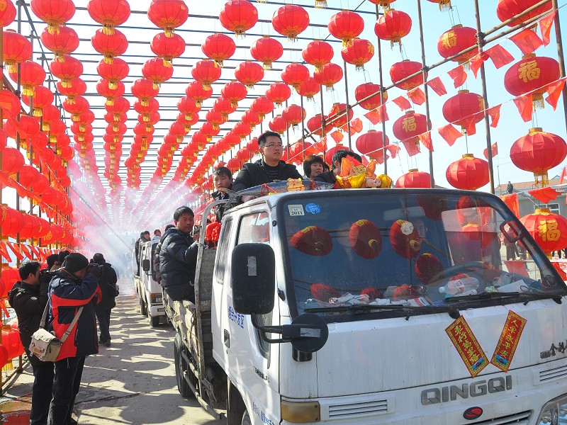 欢乐的渔灯节.jpg