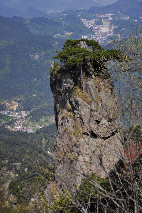 九华山之后山蜡烛峰.jpg