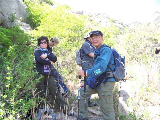小芳和导火线.jpg