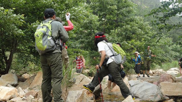 阿普发动战争 湿身在即