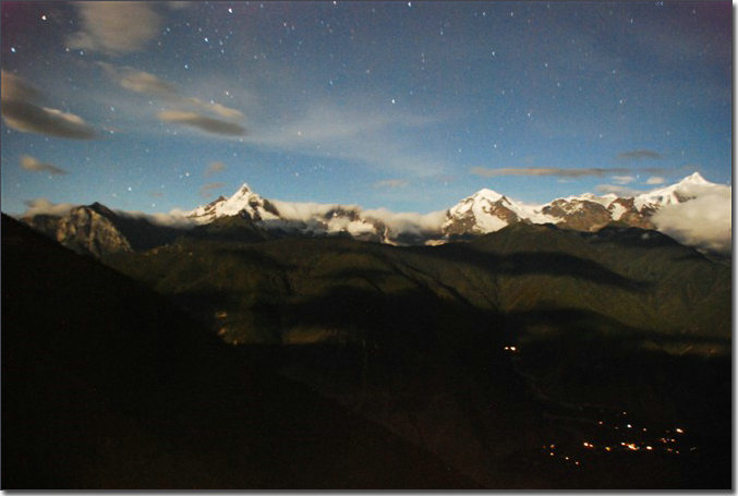 日照金山.jpg