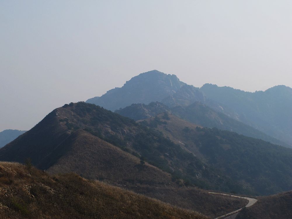 远望狮子山