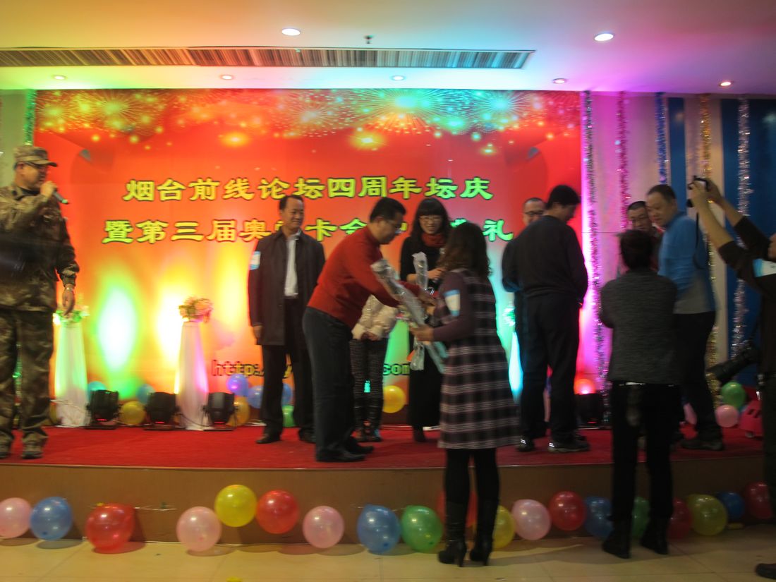 nEO_IMG_2011-12-18四年坛庆 056.jpg