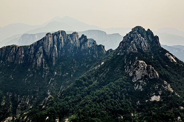 组照-3航拍崮山.jpg