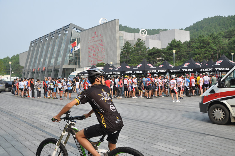 试骑现场.jpg
