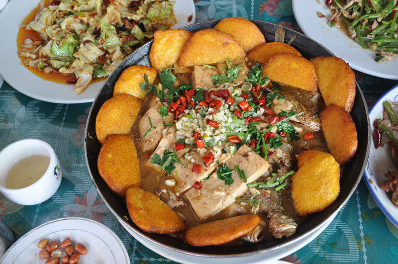 鱼锅饼子.jpg