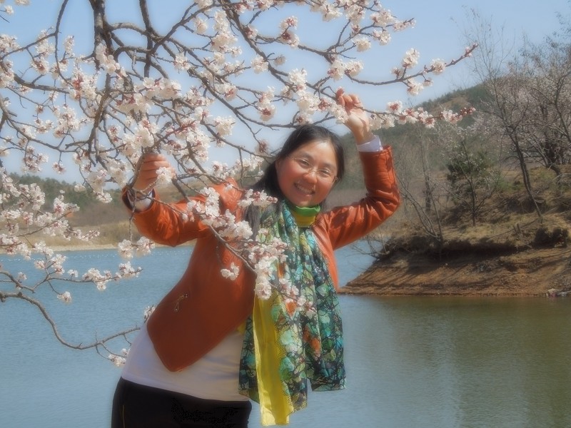 出墙月亮3.jpeg