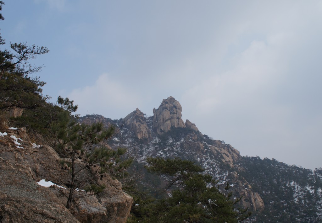 近观单耳山.jpg