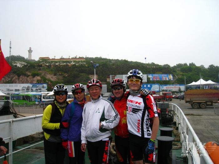 40_1180441_9cb5a68316fe73e.jpg